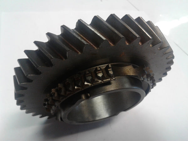 012311257B Gears and shafts for 5 speed manual transmiss.