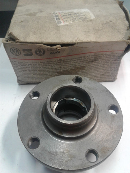 4A0501653C  REAR WHEEL CUBE