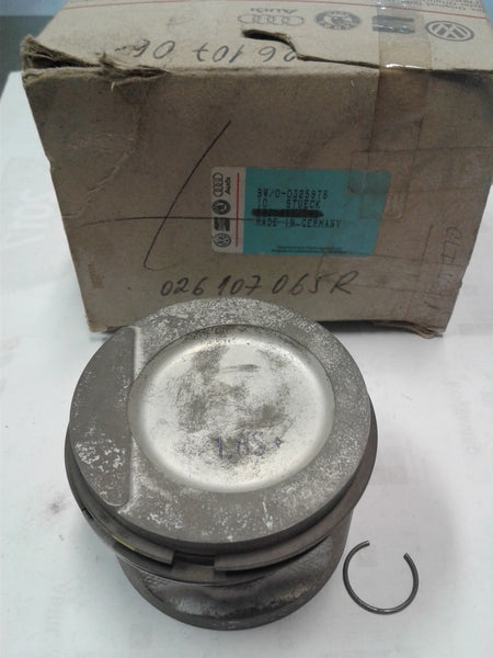 026107065R   PISTON