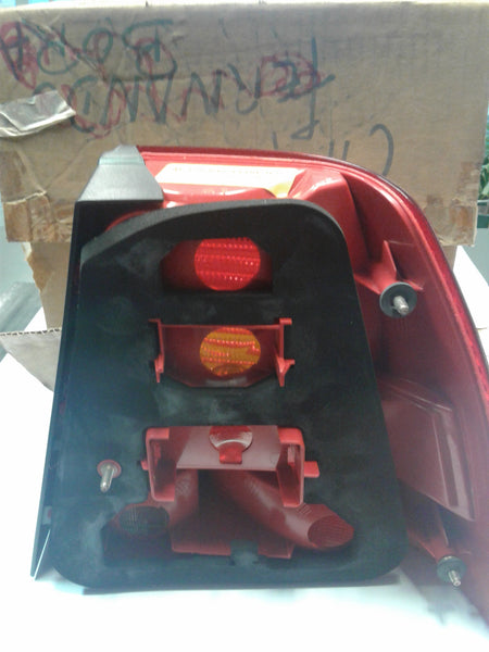 1J5945096AB//1J5945111M Right rear lamp