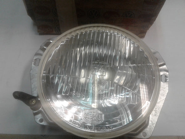 861941753A Halogen Headlight