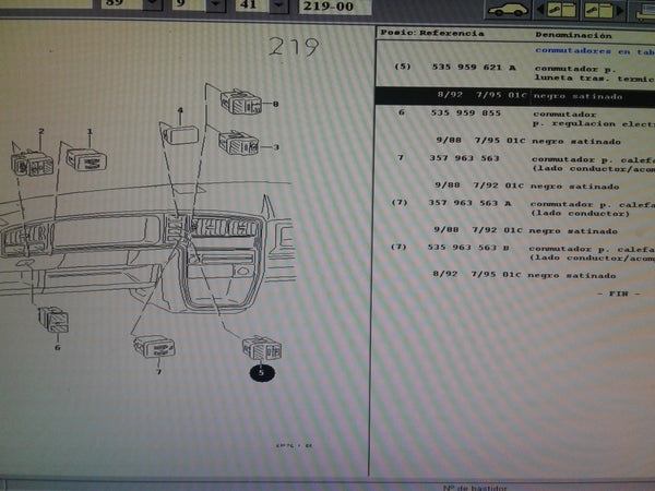 535959621A 01C Switch for heated rear window