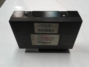 1C0962258J 004  Control unit for central locking