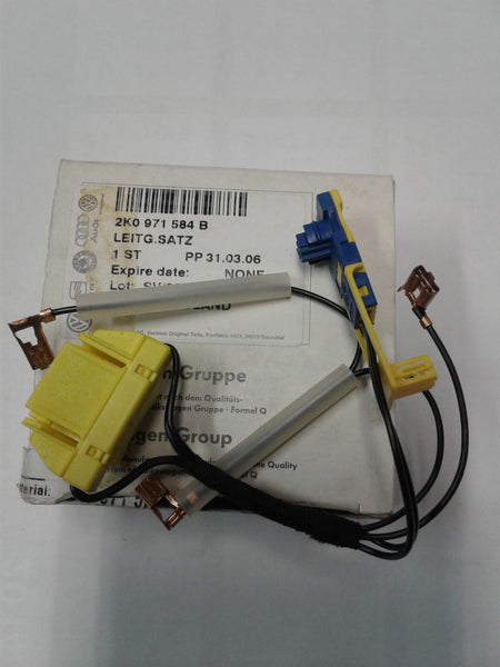 2K0971584B Cabluri pentru airbag, Adaptor, VolanTcablaj adaptor pt. sac protector lateral,