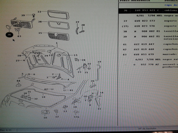 1U0853621C Skoda emblem