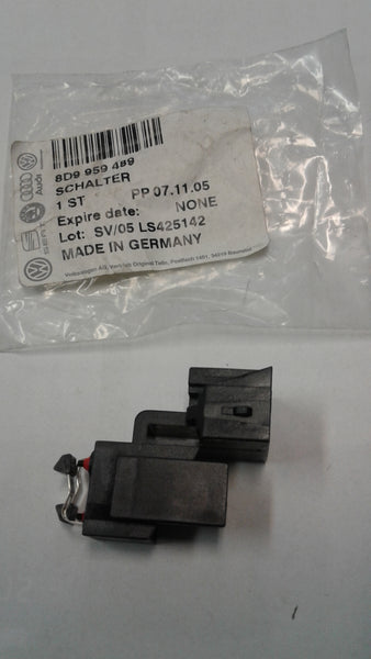 8D9959489 Genuine OEM Factory Original Lock Switch