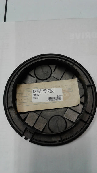 867601151A 2BC hub cap