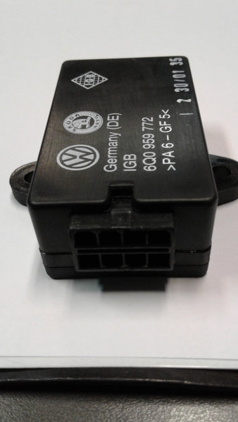 6Q0959772 - CONTROL UNIT FOR HEATED SEAT.