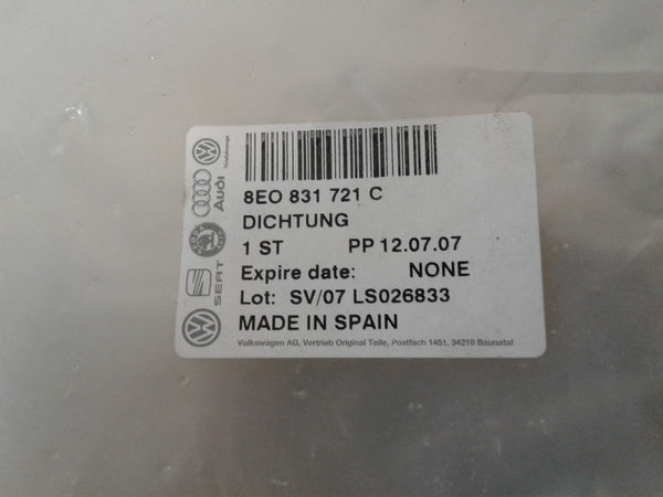 8E0831721C - FRONT INNER DOOR SEAL/WEATHER STRIPPING.