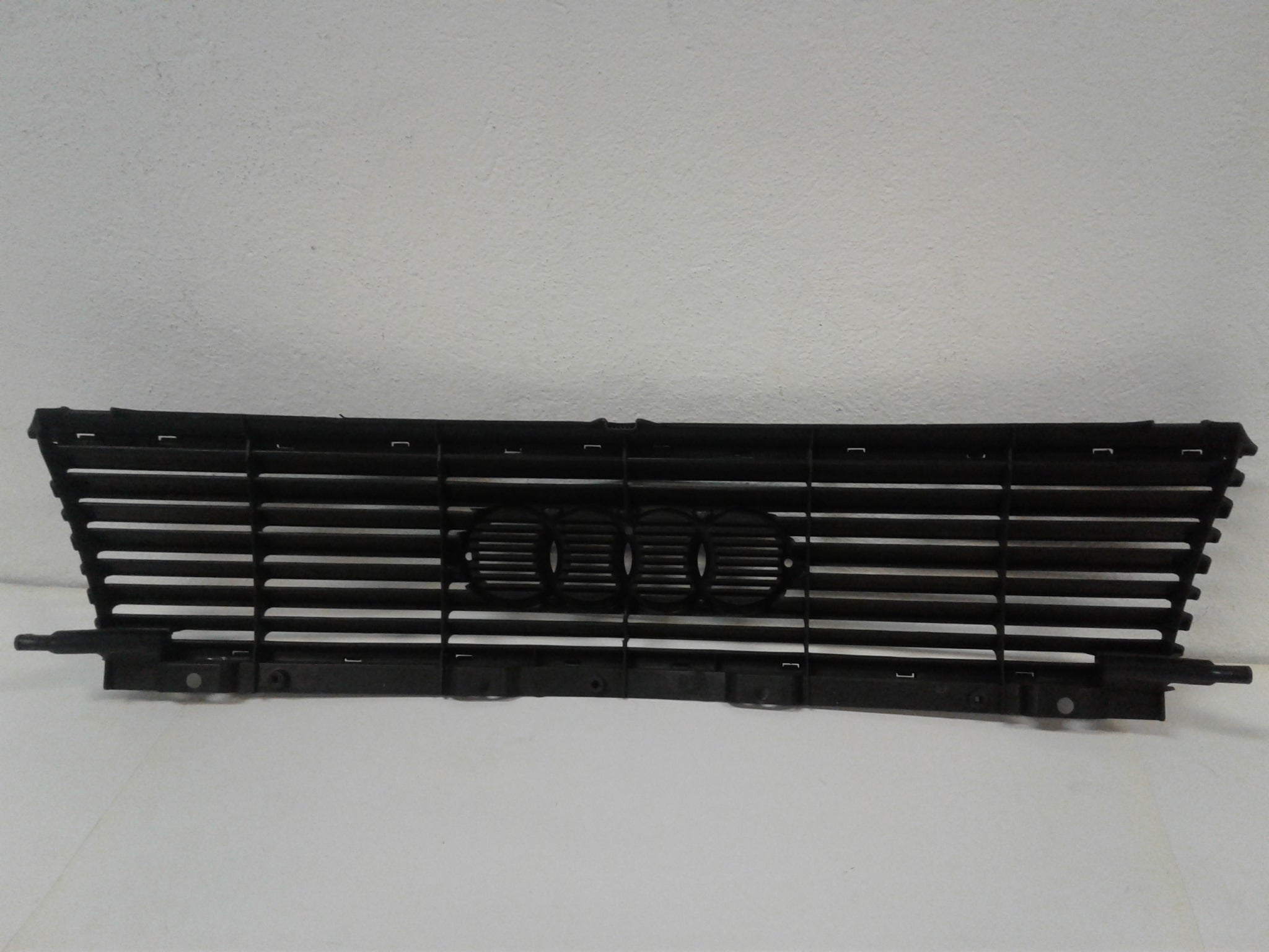 443853655A 01C  Frontgrill Kühlergrill Audi 100 A10Q AVANT