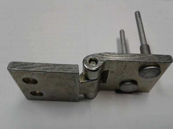 701829641E Hinge